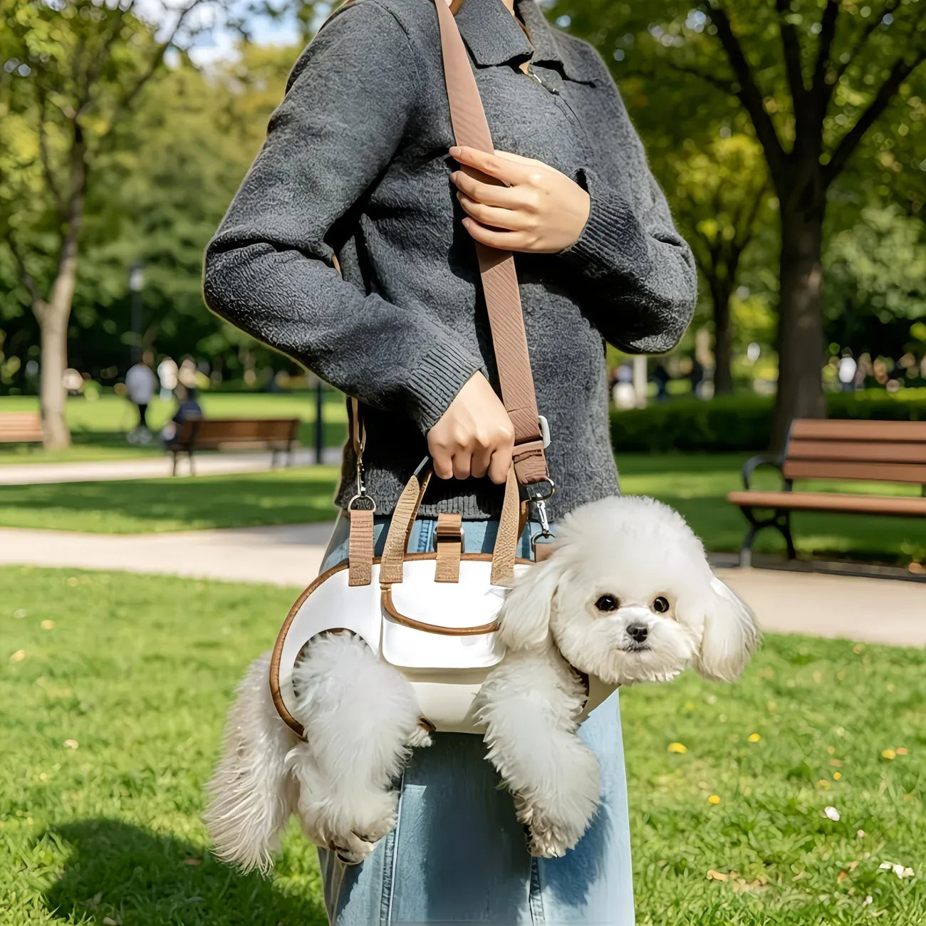 Oxford Fabric Pet Three-in-One Travel System: Horizontal Back Design Protects Spine, Four-Leg Separation, Three Uses in One: Kennel, Backpack, and Leash/M size [recommended weight 8-13 kg] - view 4