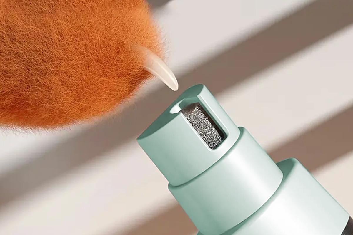4-in-1 Dog Clipper Dog Grooming Kit with 4 Blade Heads -Green - view 4