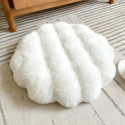 White Plush Round Cat Mat - Soft Faux Fur Sleeping Pad (40cm Diameter) - view 3