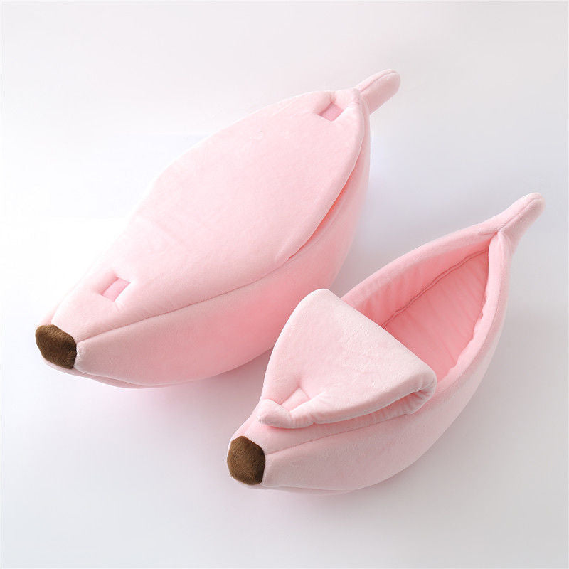 Pink Cozy Banana Peel Pet Bed - Plush & Warm Cave House for Cats & Small Dogs (Medium)