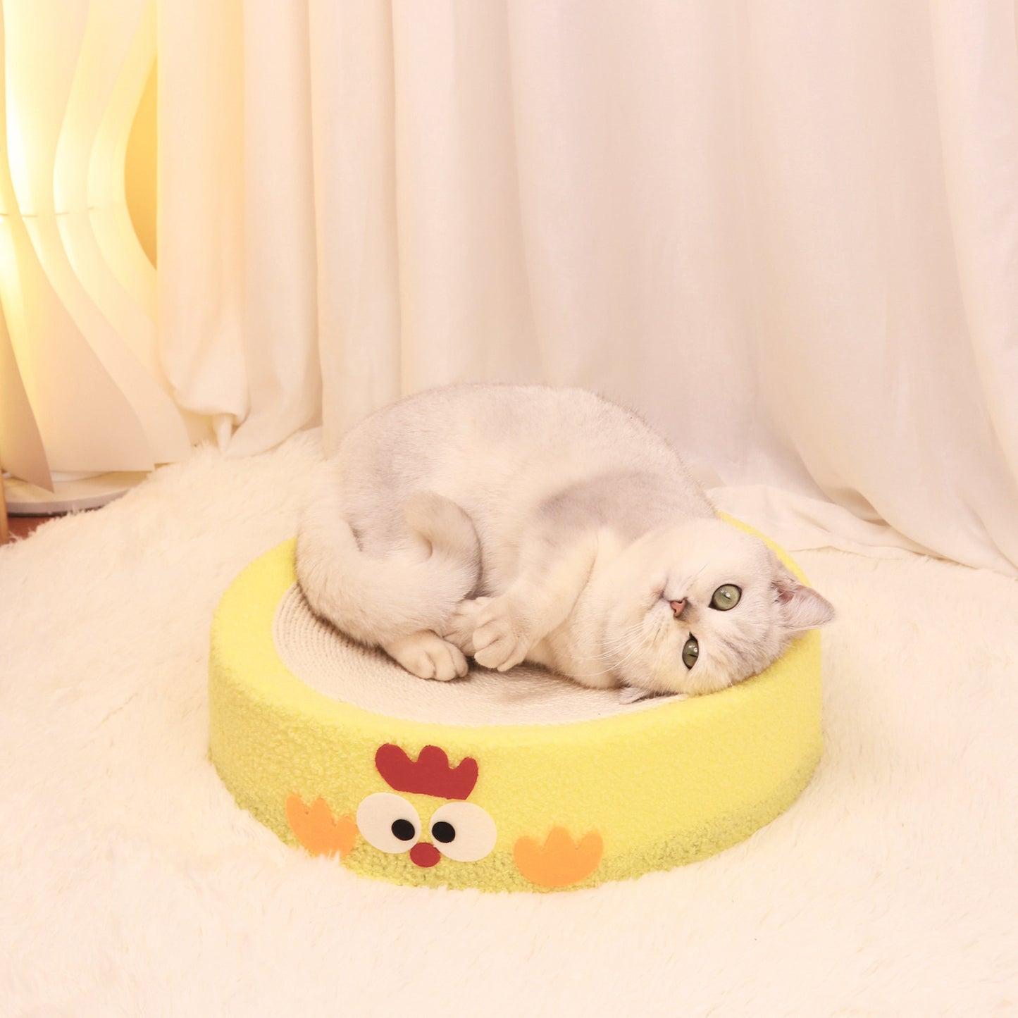 Round braised chicken in yellow sauce Large Cat Scratcher Bed 2 in 1 Sisal Scratching Pad & Plush Lounge Nest Durable Claw Grinder Mat for Indoor Cats