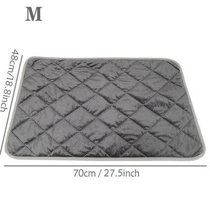Self-Warming Pet Mat with Heat Reflective Technology for Dogs and Cats Waterproof No Electricity Needed Comfortable Winter Pad for Local Pet Owners(48x70cm)