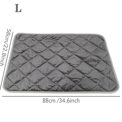 Self-Warming Pet Mat with Heat Reflective Technology for Dogs and Cats Waterproof No Electricity Needed Comfortable Winter Pad for Local Pet Owners(58x88cm)