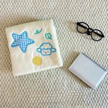 Soft Plush Interactive Sniffing Wallet with Hidden Treat Pockets (Style 2) - Squeaky Enrichment & Boredom Buster for Dog