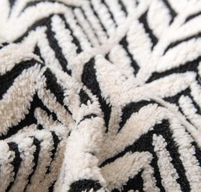 Grey Plush Pet Bed Mat - 60 x 80 cm Polyester Fibre - Thickened Soft Cushion, Scratch Resistant Surface, Non Slip Base for Cats and Dogs - view 4