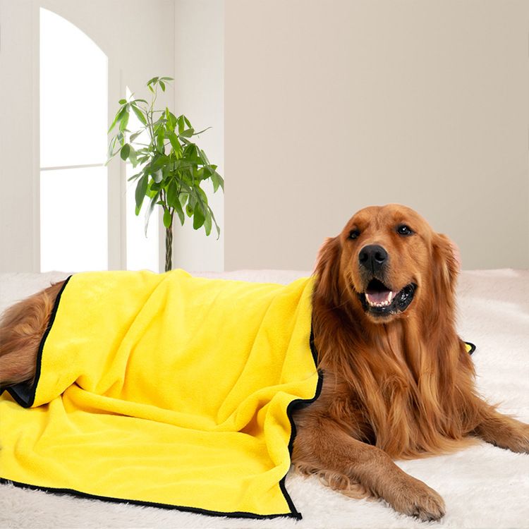 4-Piece Pet Cleaning Kit -Pet Grooming and Paw Cleaning Set with big Blue Dog Paw Cleaner Cup Grey Pet Bathing and Massage Comb andOne 30x30 cm yellow-grey foot towel and one 30x60 cm small bath Drying Towels for Dogs and Cats - view 7